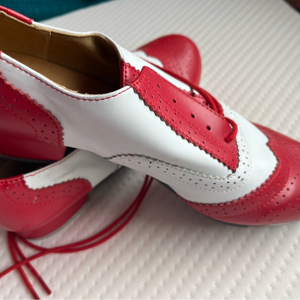 Tap shoes low heel, ballroom Dance shoes. Brogue lace up shoes breathable